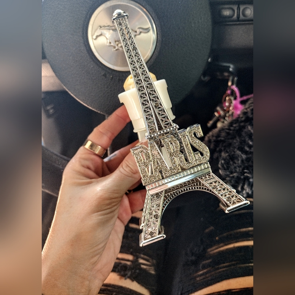 Bath and body works wallflower